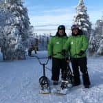 Couple en snowscoot